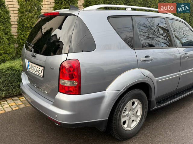 Серый Cанг Йонг Рекстон, объемом двигателя 2.7 л и пробегом 220 тыс. км за 8999 $, фото 10 на Automoto.ua