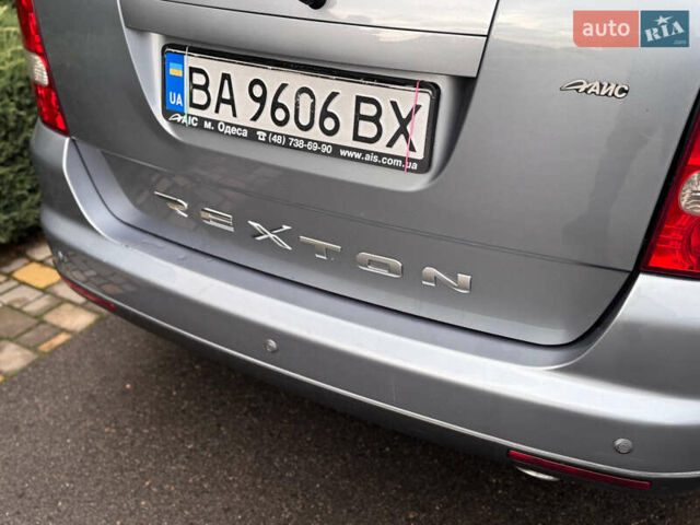 Серый Cанг Йонг Рекстон, объемом двигателя 2.7 л и пробегом 220 тыс. км за 8999 $, фото 15 на Automoto.ua