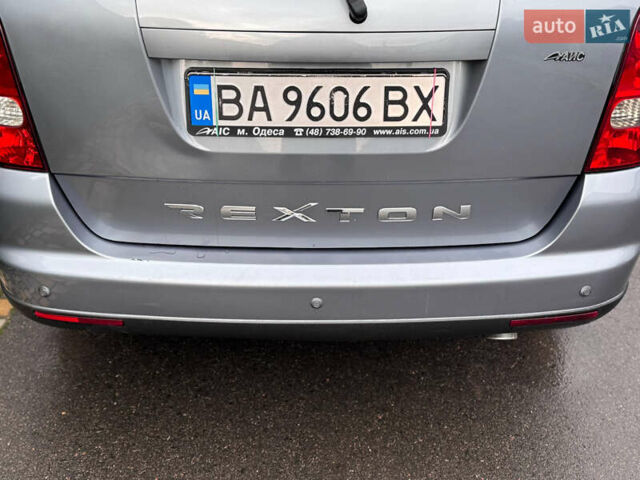 Серый Cанг Йонг Рекстон, объемом двигателя 2.7 л и пробегом 220 тыс. км за 8999 $, фото 18 на Automoto.ua