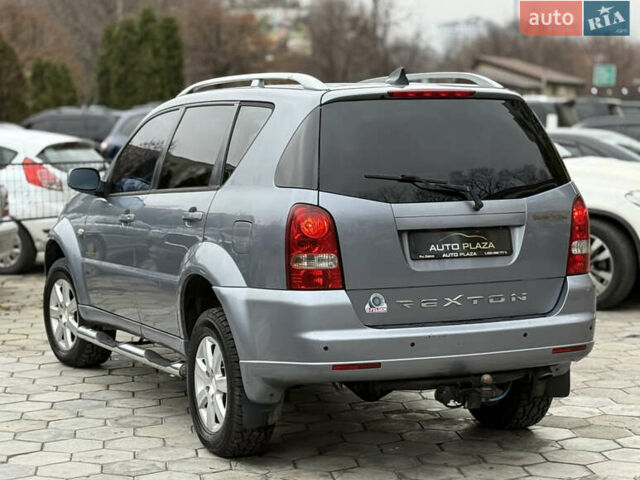 Серый Cанг Йонг Рекстон, объемом двигателя 2.7 л и пробегом 215 тыс. км за 7500 $, фото 34 на Automoto.ua