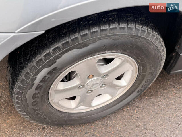 Серый Cанг Йонг Рекстон, объемом двигателя 2.7 л и пробегом 220 тыс. км за 8999 $, фото 17 на Automoto.ua