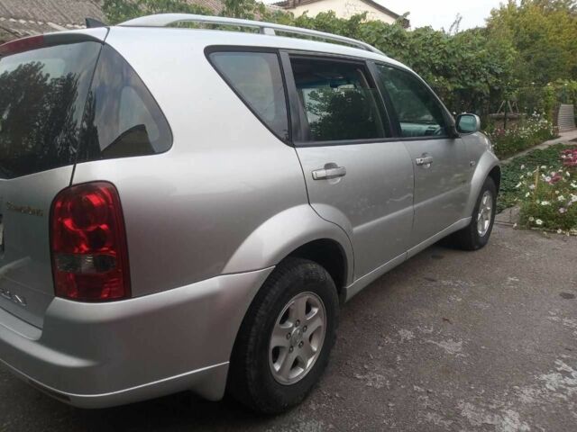 Сірий Cанг Йонг Rexton, об'ємом двигуна 2.7 л та пробігом 129 тис. км за 7995 $, фото 11 на Automoto.ua