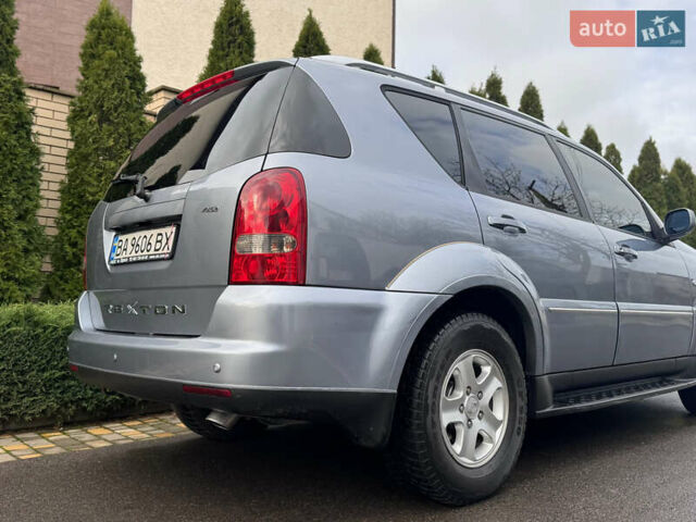 Серый Cанг Йонг Рекстон, объемом двигателя 2.7 л и пробегом 220 тыс. км за 8999 $, фото 11 на Automoto.ua