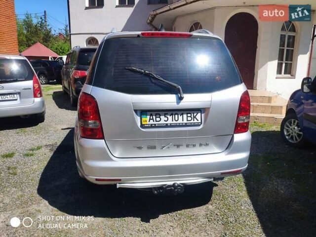 Сірий Cанг Йонг Rexton, об'ємом двигуна 2.7 л та пробігом 267 тис. км за 7400 $, фото 1 на Automoto.ua