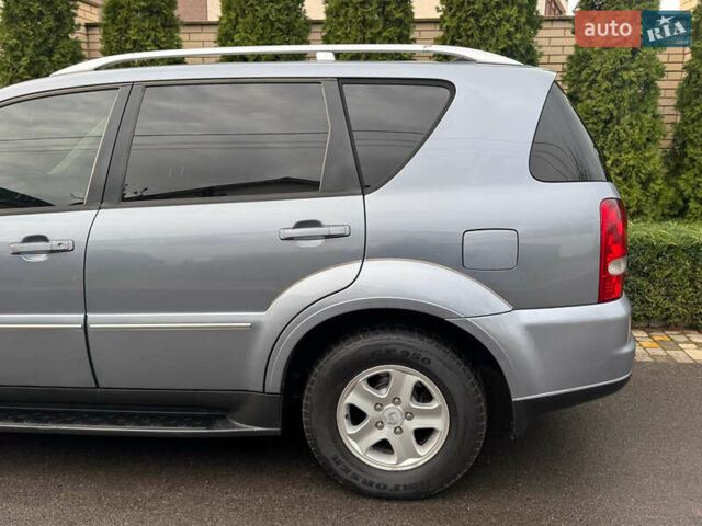 Серый Cанг Йонг Рекстон, объемом двигателя 2.7 л и пробегом 220 тыс. км за 8999 $, фото 29 на Automoto.ua