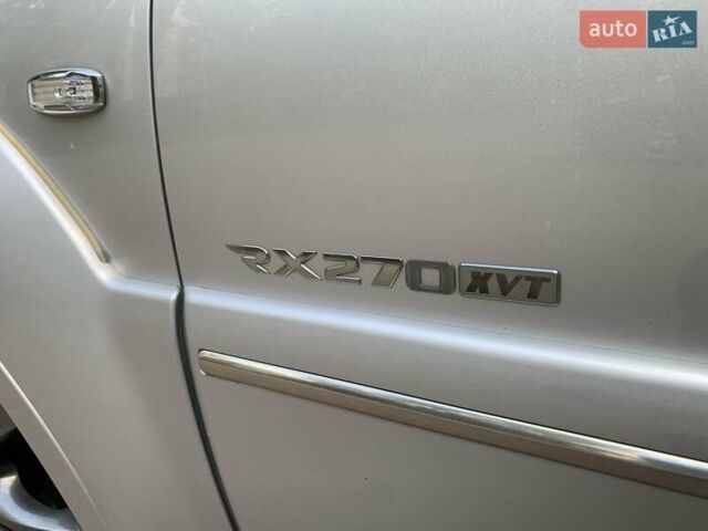 Сірий Cанг Йонг Rexton, об'ємом двигуна 2.7 л та пробігом 255 тис. км за 10950 $, фото 6 на Automoto.ua