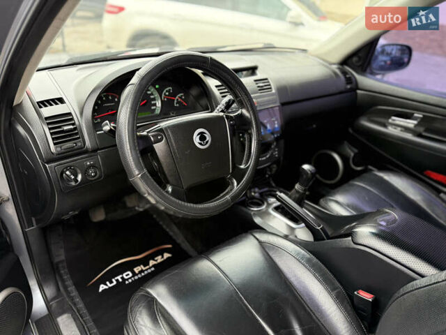 Серый Cанг Йонг Рекстон, объемом двигателя 2.7 л и пробегом 215 тыс. км за 7500 $, фото 40 на Automoto.ua