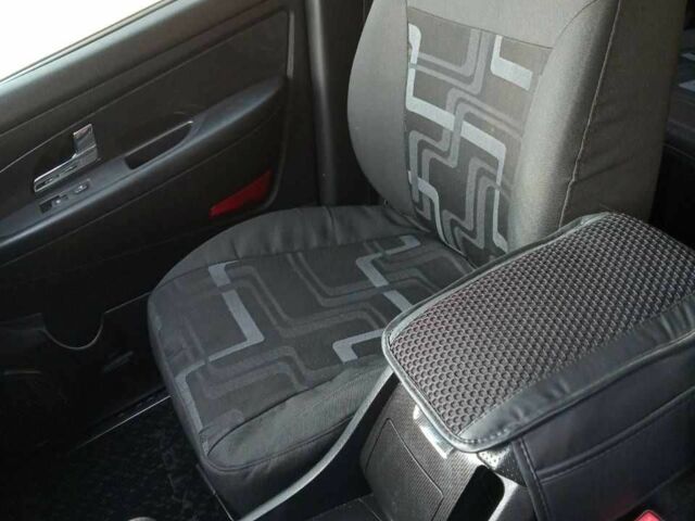 Сірий Cанг Йонг Rexton, об'ємом двигуна 2.7 л та пробігом 129 тис. км за 7995 $, фото 19 на Automoto.ua