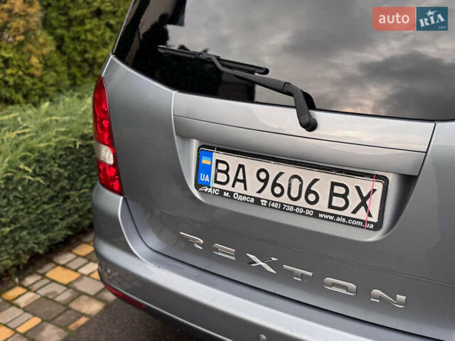 Серый Cанг Йонг Рекстон, объемом двигателя 2.7 л и пробегом 220 тыс. км за 8999 $, фото 14 на Automoto.ua