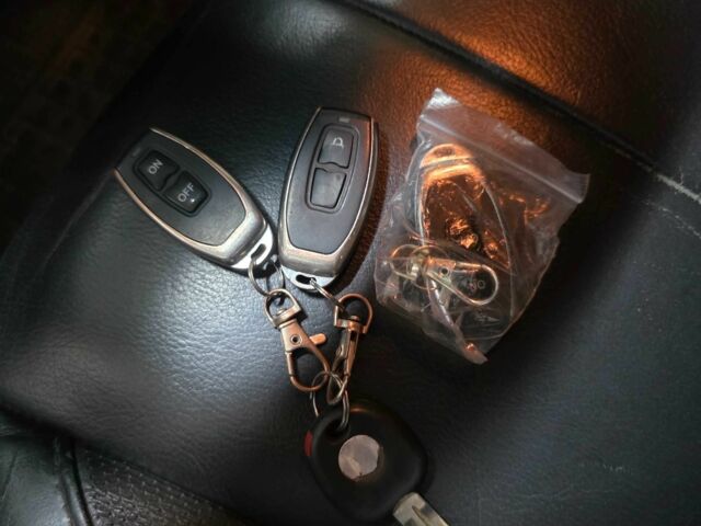 Серый Cанг Йонг Рекстон, объемом двигателя 2.7 л и пробегом 215 тыс. км за 6900 $, фото 15 на Automoto.ua