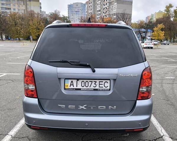 Серый Cанг Йонг Рекстон, объемом двигателя 2.7 л и пробегом 118 тыс. км за 11500 $, фото 5 на Automoto.ua