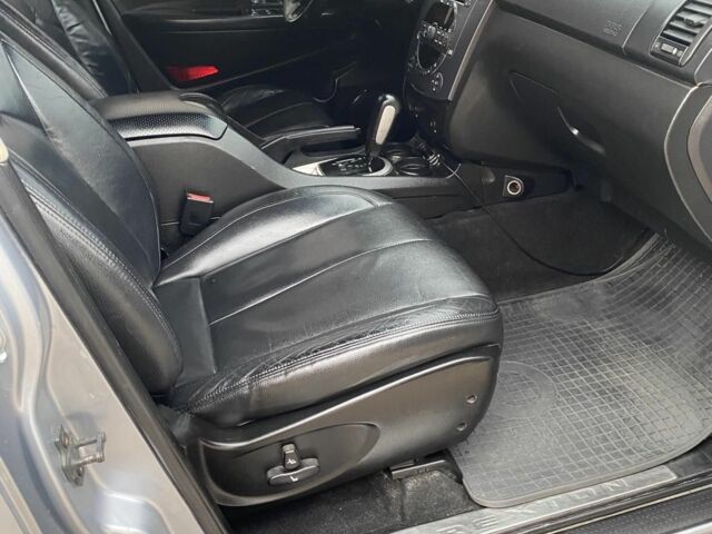 Серый Cанг Йонг Рекстон, объемом двигателя 2.7 л и пробегом 232 тыс. км за 8200 $, фото 8 на Automoto.ua