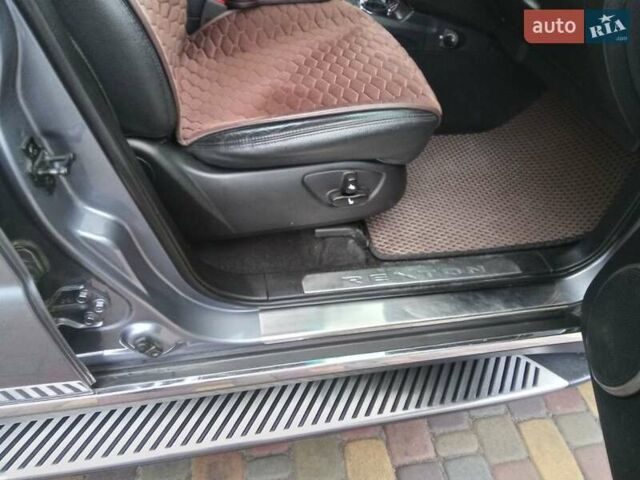 Сірий Cанг Йонг Rexton, об'ємом двигуна 2.7 л та пробігом 156 тис. км за 11500 $, фото 12 на Automoto.ua