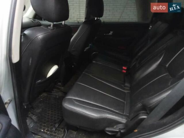 Сірий Cанг Йонг Rexton, об'ємом двигуна 2.7 л та пробігом 193 тис. км за 10600 $, фото 13 на Automoto.ua