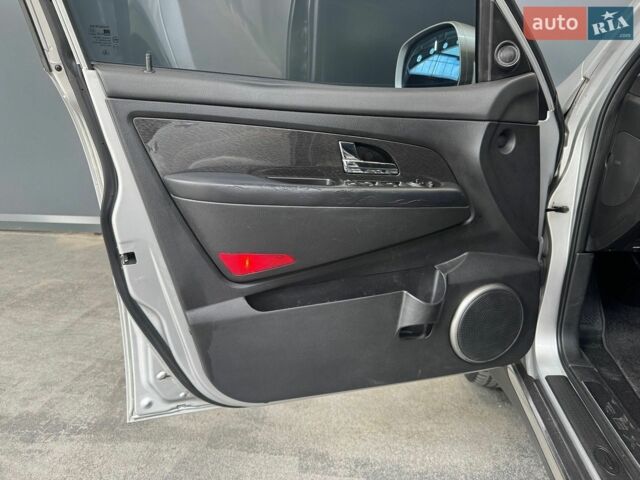 Сірий Cанг Йонг Rexton, об'ємом двигуна 2.7 л та пробігом 189 тис. км за 9300 $, фото 31 на Automoto.ua