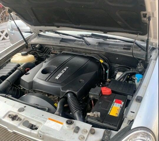 Сірий Cанг Йонг Rexton, об'ємом двигуна 2.7 л та пробігом 60 тис. км за 12500 $, фото 6 на Automoto.ua