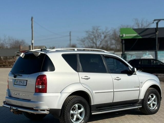 Сірий Cанг Йонг Rexton, об'ємом двигуна 2.7 л та пробігом 70 тис. км за 11900 $, фото 3 на Automoto.ua