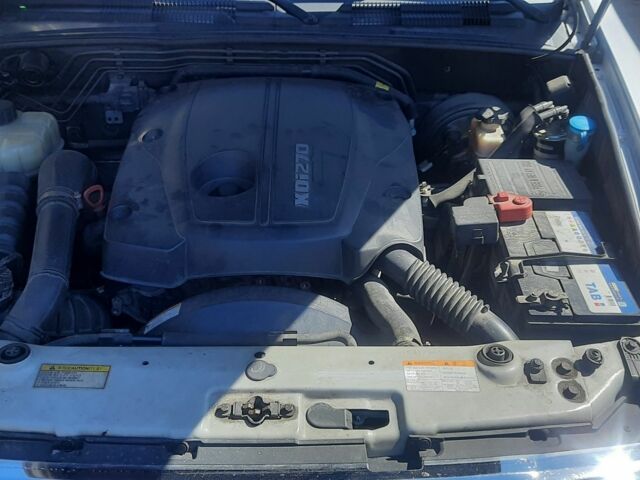 Серый Cанг Йонг Рекстон, объемом двигателя 2.7 л и пробегом 202 тыс. км за 9500 $, фото 4 на Automoto.ua