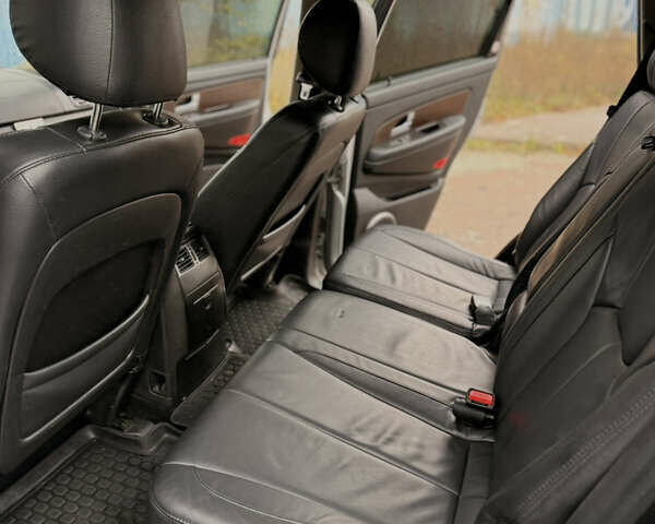 Сірий Cанг Йонг Rexton, об'ємом двигуна 2.7 л та пробігом 205 тис. км за 10999 $, фото 28 на Automoto.ua