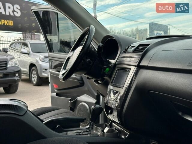 Сірий Cанг Йонг Rexton, об'ємом двигуна 2 л та пробігом 130 тис. км за 11300 $, фото 24 на Automoto.ua