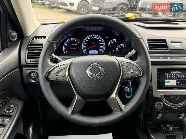 Cанг Йонг Рекстон 2015 в Киеве на Automoto.ua Серый Cанг Йонг Рекстон, объемом двигателя 2 л и пробегом 243 тыс. км за 16900 $, фото 12 на Automoto.ua