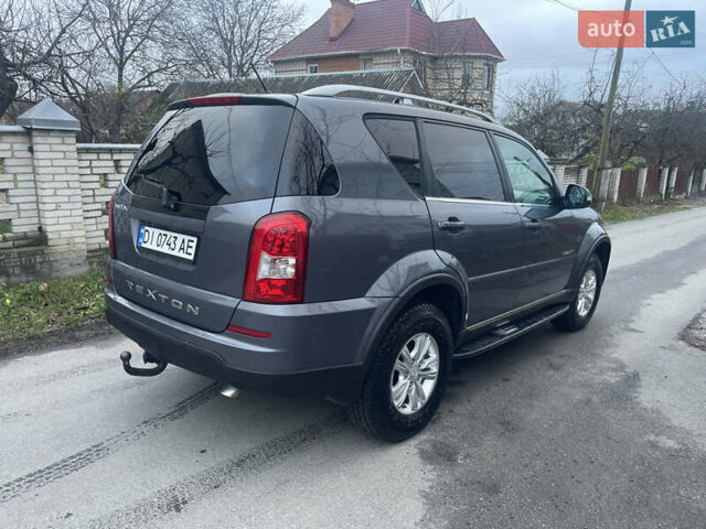 Сірий Cанг Йонг Rexton, об'ємом двигуна 2.2 л та пробігом 200 тис. км за 13900 $, фото 5 на Automoto.ua