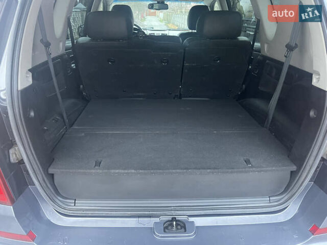 Сірий Cанг Йонг Rexton, об'ємом двигуна 2.2 л та пробігом 200 тис. км за 13900 $, фото 18 на Automoto.ua