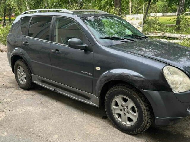Синій Cанг Йонг Rexton, об'ємом двигуна 3 л та пробігом 200 тис. км за 3200 $, фото 4 на Automoto.ua