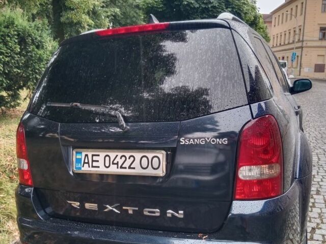 Синій Cанг Йонг Rexton, об'ємом двигуна 2.7 л та пробігом 200 тис. км за 8500 $, фото 1 на Automoto.ua