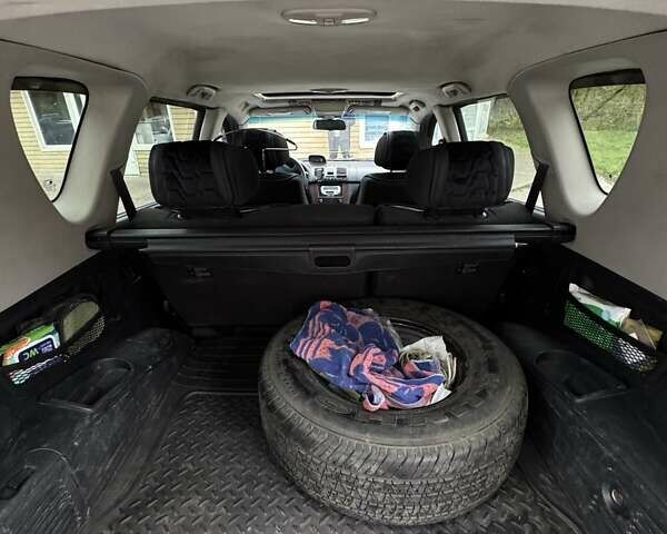 Синій Cанг Йонг Rexton, об'ємом двигуна 2.3 л та пробігом 175 тис. км за 6990 $, фото 8 на Automoto.ua