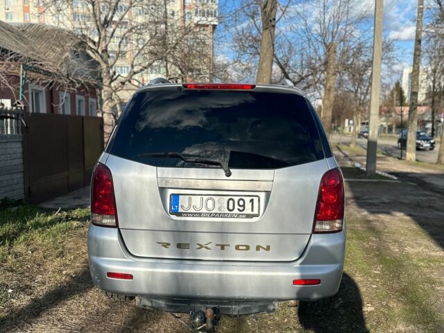 Синій Cанг Йонг Rexton, об'ємом двигуна 0.27 л та пробігом 175 тис. км за 4000 $, фото 4 на Automoto.ua