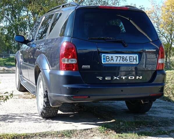 Синій Cанг Йонг Rexton, об'ємом двигуна 2.7 л та пробігом 207 тис. км за 8800 $, фото 36 на Automoto.ua