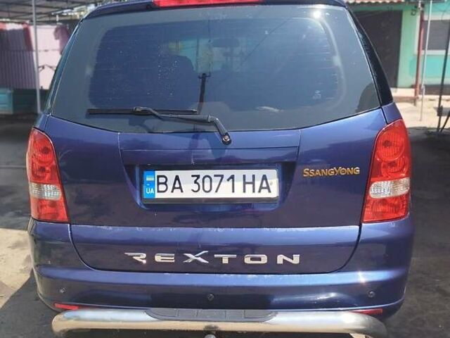 Синій Cанг Йонг Rexton, об'ємом двигуна 2.7 л та пробігом 144 тис. км за 7500 $, фото 3 на Automoto.ua