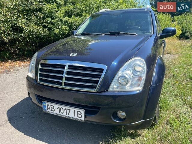 Синій Cанг Йонг Rexton, об'ємом двигуна 2.7 л та пробігом 238 тис. км за 5000 $, фото 31 на Automoto.ua