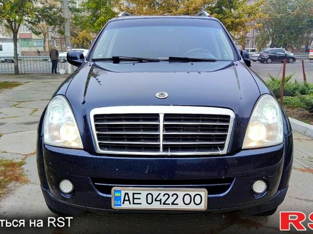 Синій Cанг Йонг Rexton, об'ємом двигуна 2.7 л та пробігом 211 тис. км за 8600 $, фото 1 на Automoto.ua