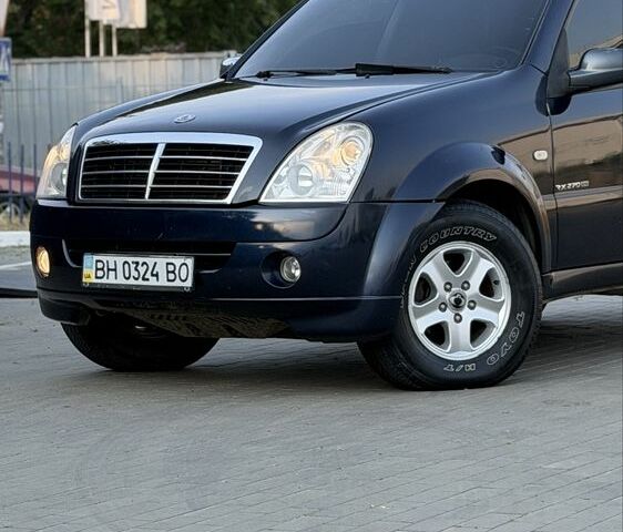 Синій Cанг Йонг Rexton, об'ємом двигуна 2.7 л та пробігом 190 тис. км за 5613 $, фото 5 на Automoto.ua