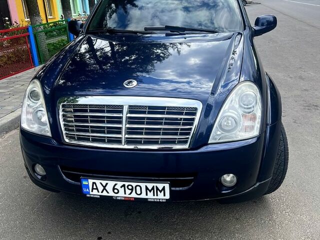 Синий Cанг Йонг Рекстон, объемом двигателя 2.7 л и пробегом 225 тыс. км за 9500 $, фото 1 на Automoto.ua