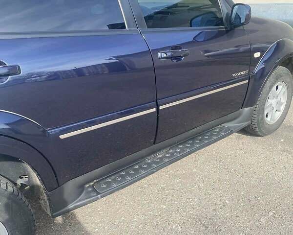 Синий Cанг Йонг Рекстон, объемом двигателя 2.7 л и пробегом 274 тыс. км за 9500 $, фото 13 на Automoto.ua