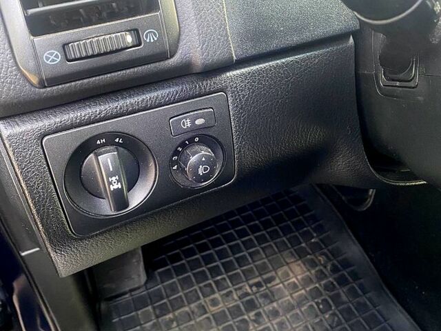 Синий Cанг Йонг Рекстон, объемом двигателя 2.7 л и пробегом 274 тыс. км за 9500 $, фото 5 на Automoto.ua