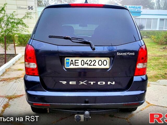 Синій Cанг Йонг Rexton, об'ємом двигуна 2.7 л та пробігом 211 тис. км за 8600 $, фото 4 на Automoto.ua