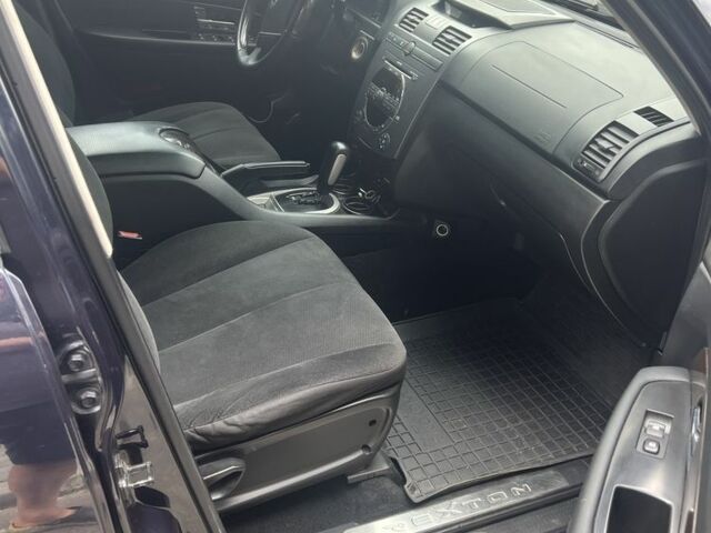 Синий Cанг Йонг Рекстон, объемом двигателя 2.7 л и пробегом 225 тыс. км за 9500 $, фото 8 на Automoto.ua