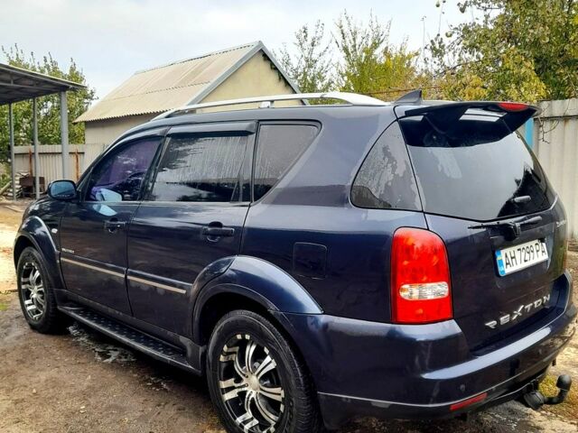 Синій Cанг Йонг Rexton, об'ємом двигуна 2.7 л та пробігом 192 тис. км за 8300 $, фото 3 на Automoto.ua