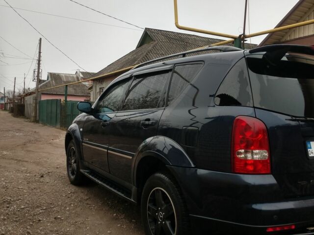 Синий Cанг Йонг Рекстон, объемом двигателя 2.7 л и пробегом 274 тыс. км за 6400 $, фото 9 на Automoto.ua