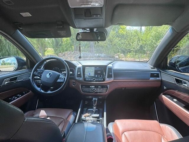 Синій Cанг Йонг Rexton, об'ємом двигуна 2.16 л та пробігом 161 тис. км за 21900 $, фото 18 на Automoto.ua