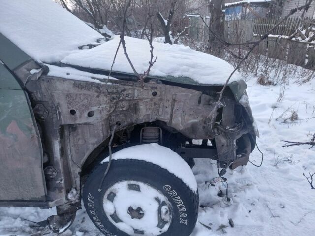 Зелений Cанг Йонг Rexton, об'ємом двигуна 0 л та пробігом 290 тис. км за 2000 $, фото 2 на Automoto.ua