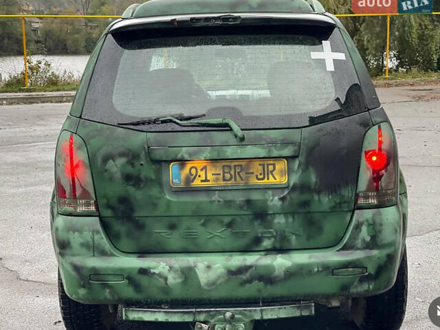 Cанг Йонг Rexton 2006 у Вінниці на Automoto.ua Зелений Cанг Йонг Rexton, об'ємом двигуна 2.7 л та пробігом 280 тис. км за 2950 $, фото 5 на Automoto.ua