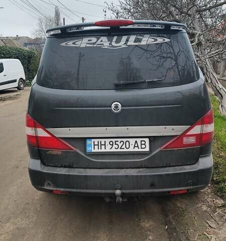 Черный Cанг Йонг Родиус, объемом двигателя 2.7 л и пробегом 293 тыс. км за 6500 $, фото 9 на Automoto.ua