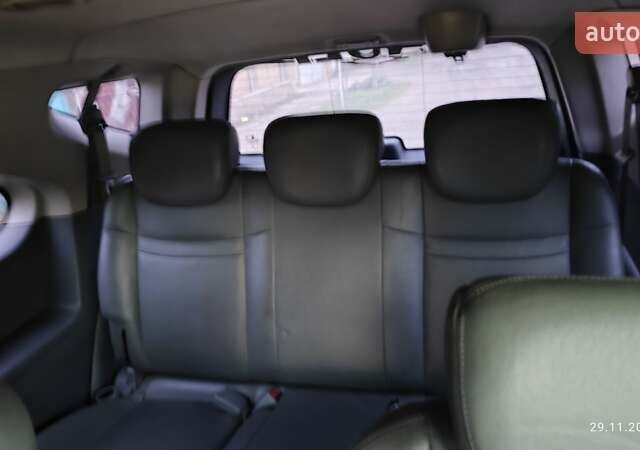 Черный Cанг Йонг Родиус, объемом двигателя 2.7 л и пробегом 293 тыс. км за 6500 $, фото 8 на Automoto.ua