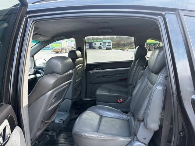 Чорний Cанг Йонг Rodius, об'ємом двигуна 2.7 л та пробігом 289 тис. км за 3650 $, фото 5 на Automoto.ua