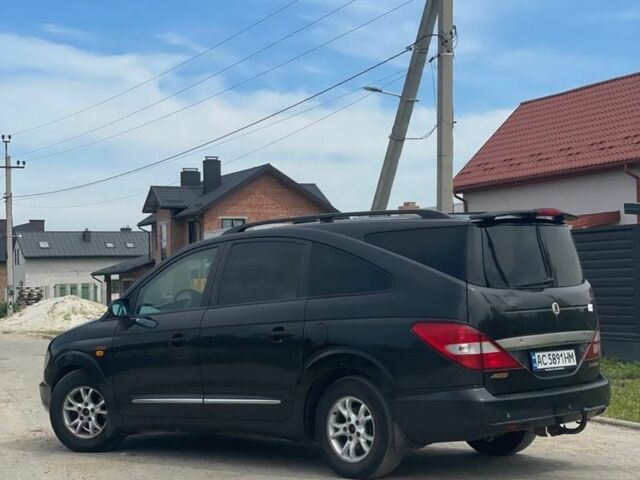 Черный Cанг Йонг Родиус, объемом двигателя 2.7 л и пробегом 150 тыс. км за 3900 $, фото 3 на Automoto.ua